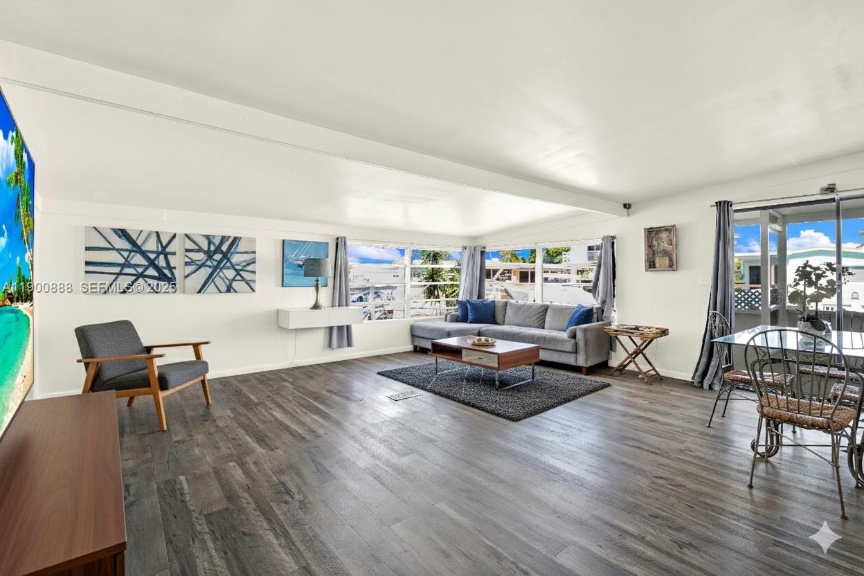 124 Valjean Lane Tavernier, FL 33070 - Photo 17 of 35 VIRTUALLY STAGE