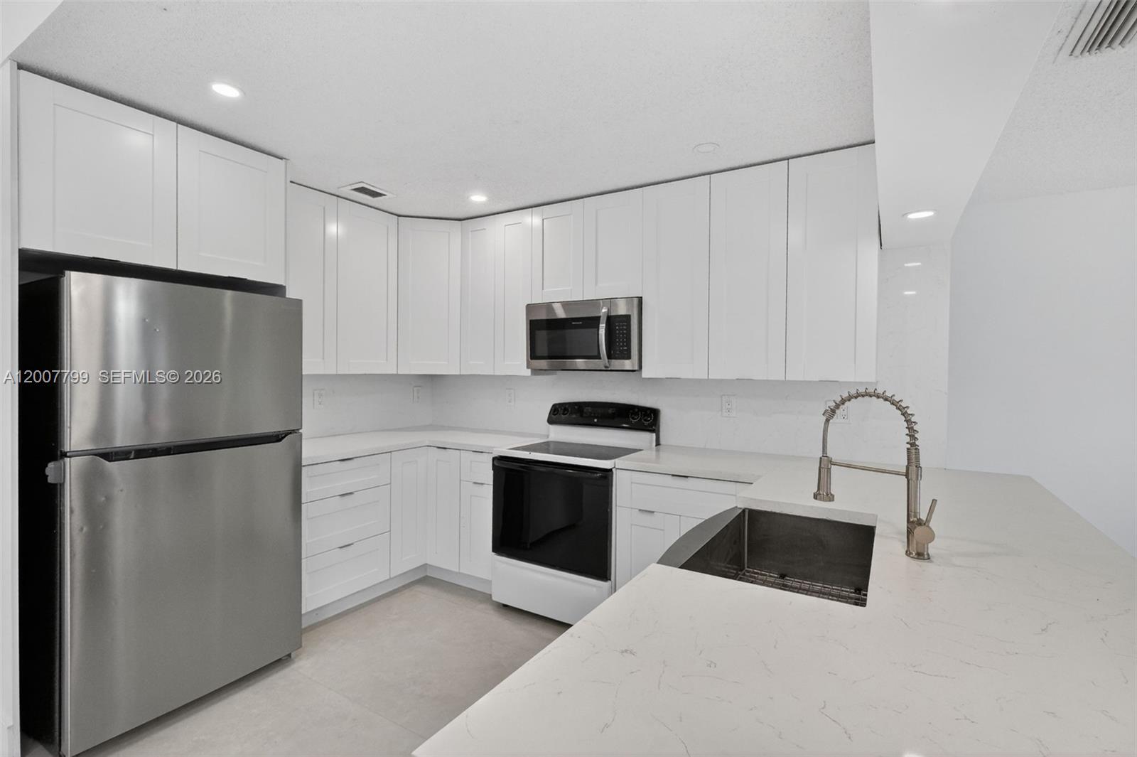 4530 Southwest 143rd Place Miami, FL 33175 - Photo 11 of 48