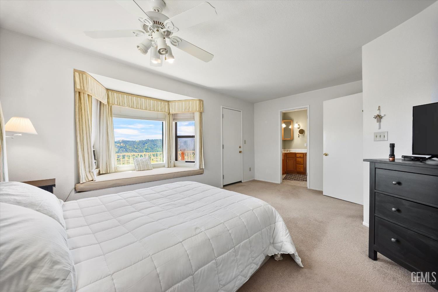Undisclosed Address Tehachapi, CA 93561 - Photo 17 of 52