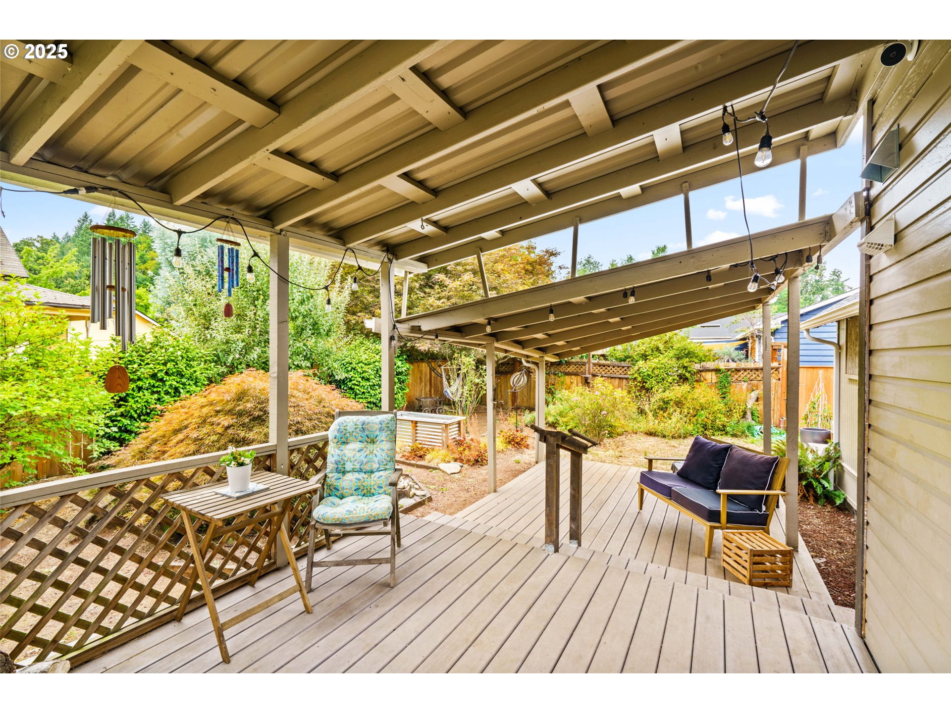 409 North 8th Street Cottage Grove, OR 97424 - Photo 39 of 48 a view of sitting area with furniture and wooden floor