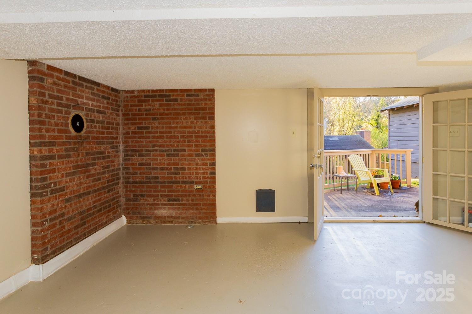 87 Pershing Road Asheville, NC 28805 - Photo 29 of 48 a view of livingroom with furniture