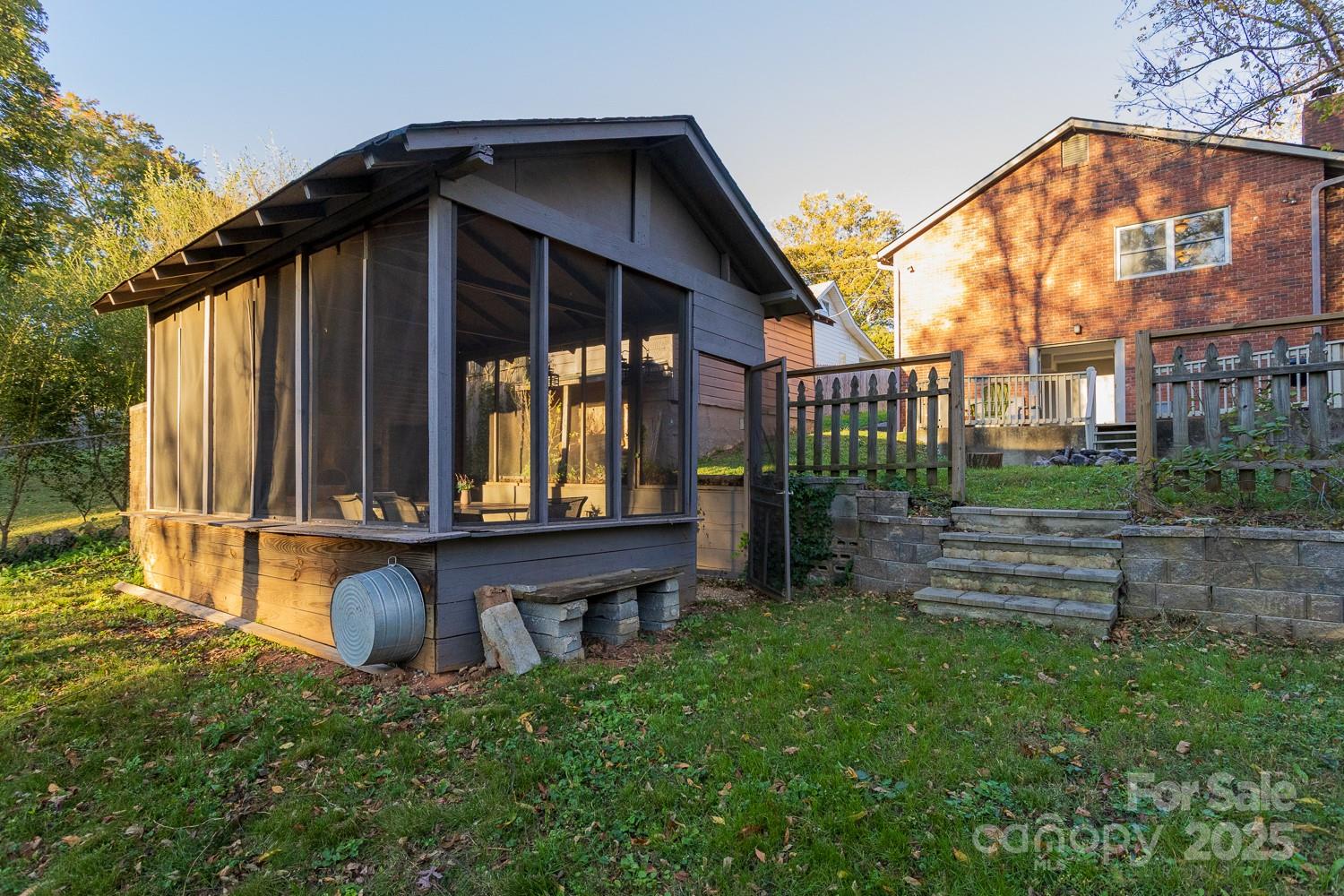 87 Pershing Road Asheville, NC 28805 - Photo 37 of 48