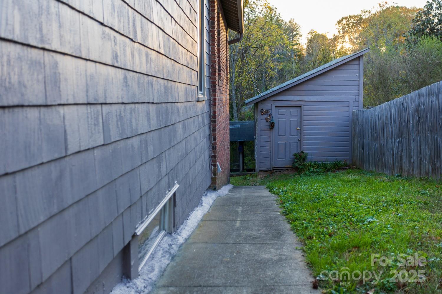 87 Pershing Road Asheville, NC 28805 - Photo 46 of 48 a view of a backyard