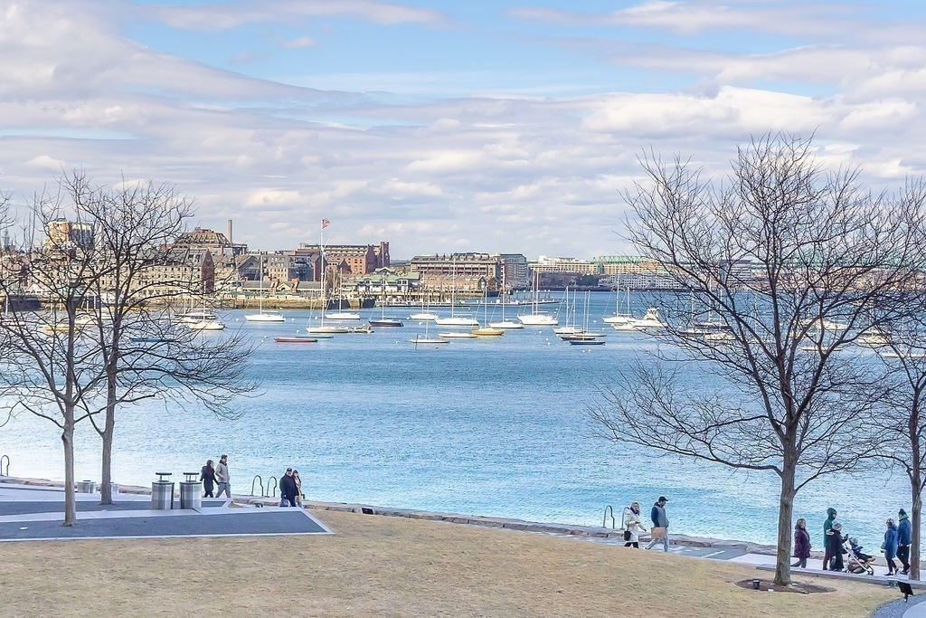 22 Liberty Drive, Unit 2F Boston, MA 02210 - Photo 26 of 28 a view of a city view