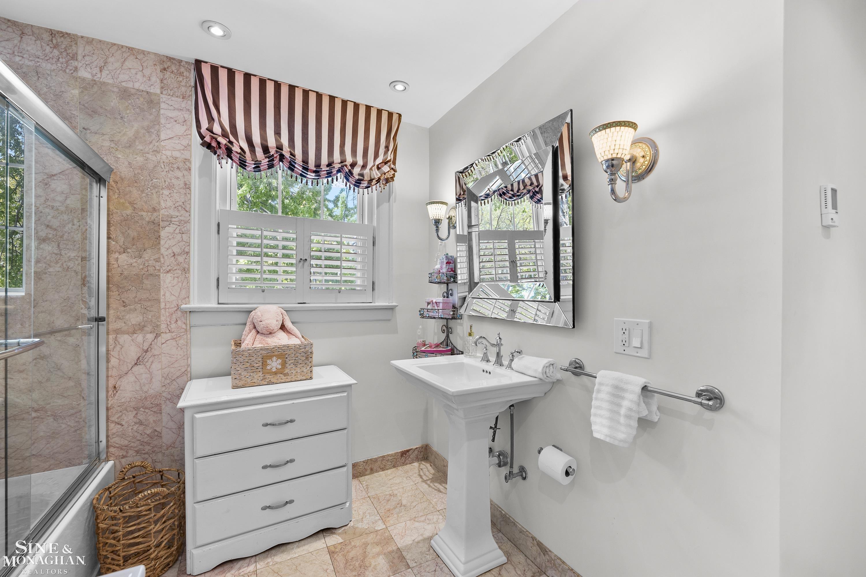 512 Washington Road Grosse Pointe, MI 48230 - Photo 40 of 83