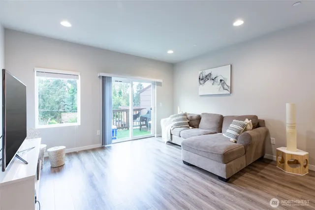 $535,000 | 15113 40th Avenue West, Unit B2, Lynnwood, WA 98087