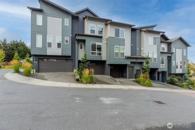 $535,000 | 15113 40th Avenue West, Unit B2, Lynnwood, WA 98087