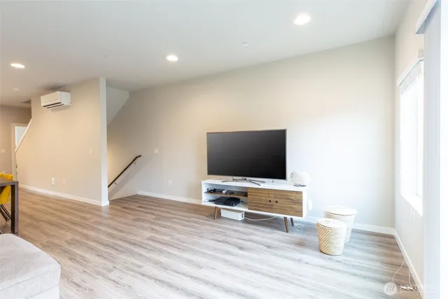 $535,000 | 15113 40th Avenue West, Unit B2, Lynnwood, WA 98087