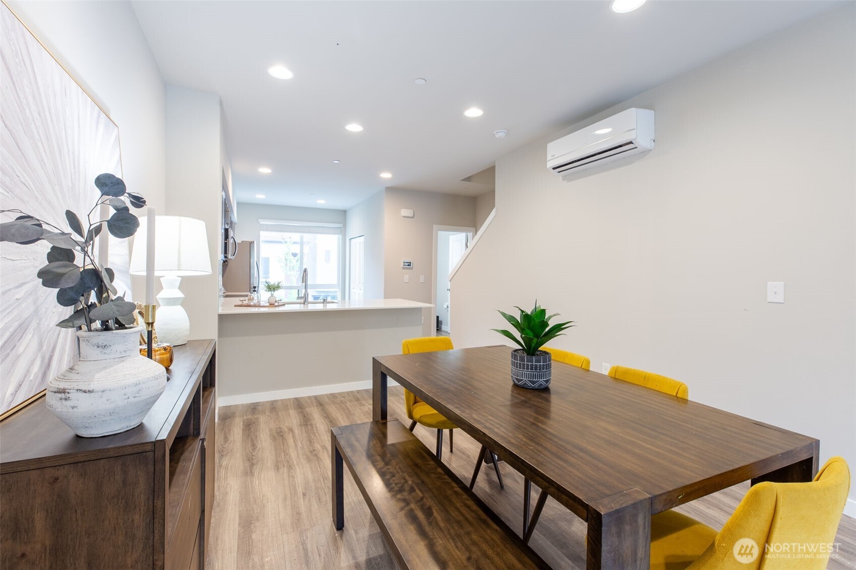 15113 40th Avenue West, Unit B2 Lynnwood, WA 98087 - Photo 25 of 36 a view of a living room and dining room