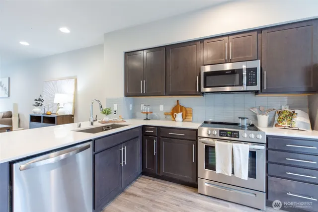 $535,000 | 15113 40th Avenue West, Unit B2, Lynnwood, WA 98087