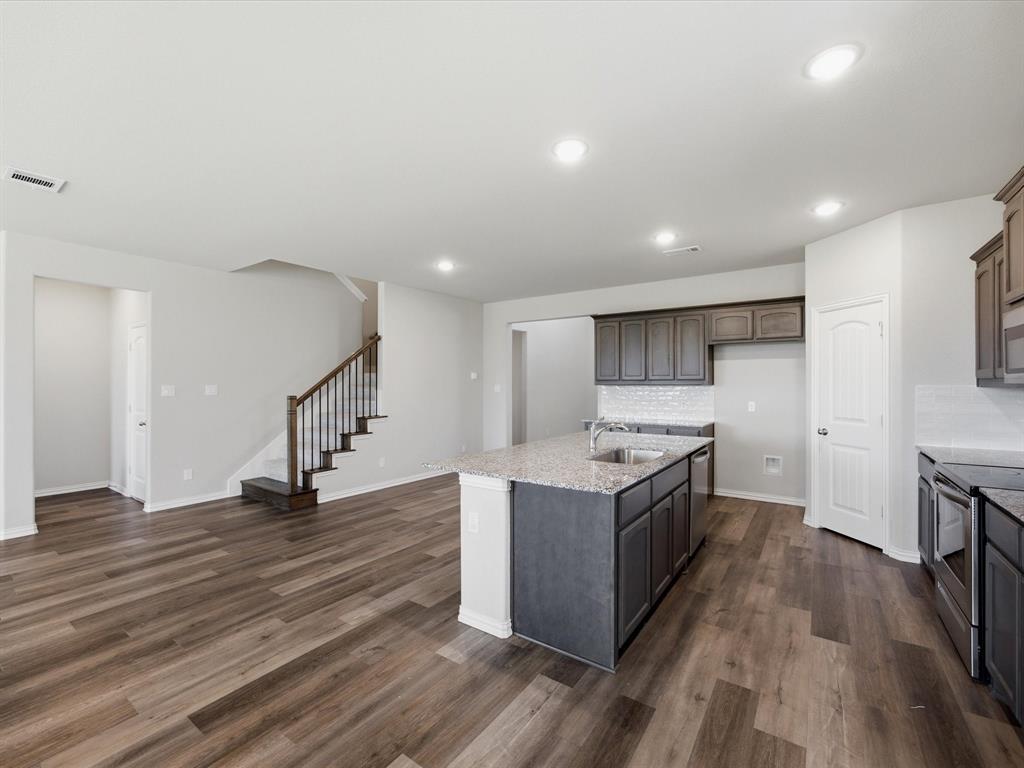 812 Taliaferro Trail Springtown, TX 76082 - Photo 12 of 33