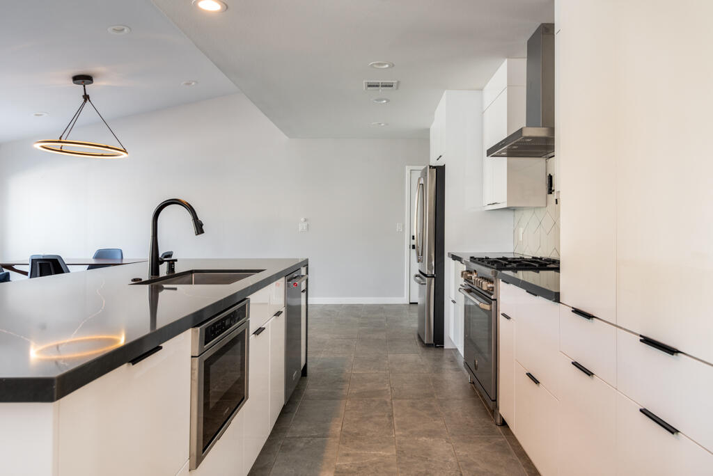 36847 Ferber Drive Rancho Mirage, CA 92270 - Photo 12 of 55 36847ferberdrive-lr-13