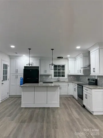 $2,200 | 10423 Queensmead Circle, Charlotte, NC 28273