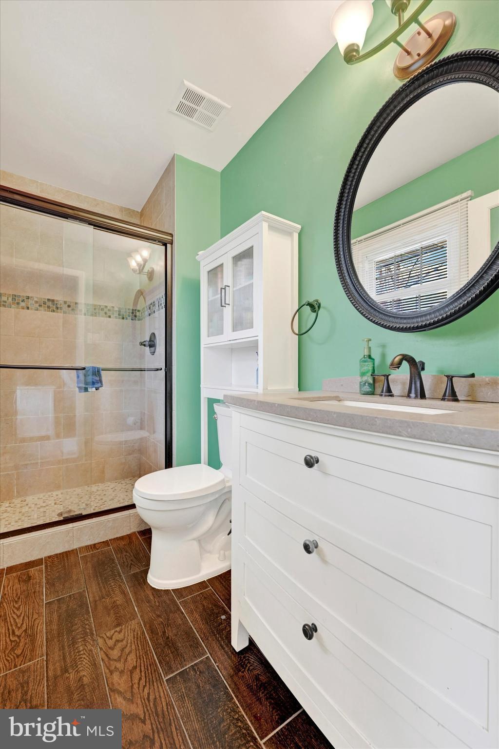6648 Hunter Road Elkridge, MD 21075 - Photo 17 of 38 Primary Bathroom