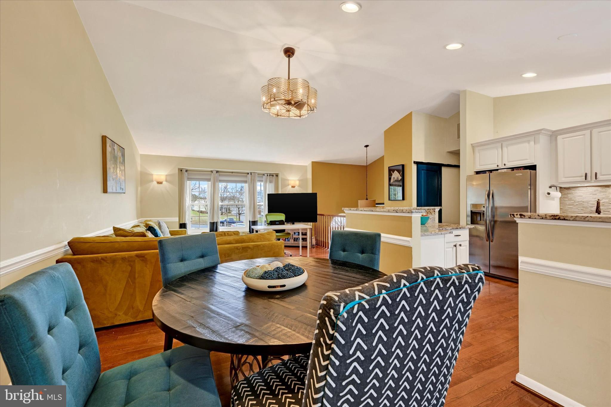 6648 Hunter Road Elkridge, MD 21075 - Photo 3 of 38 Dining Room