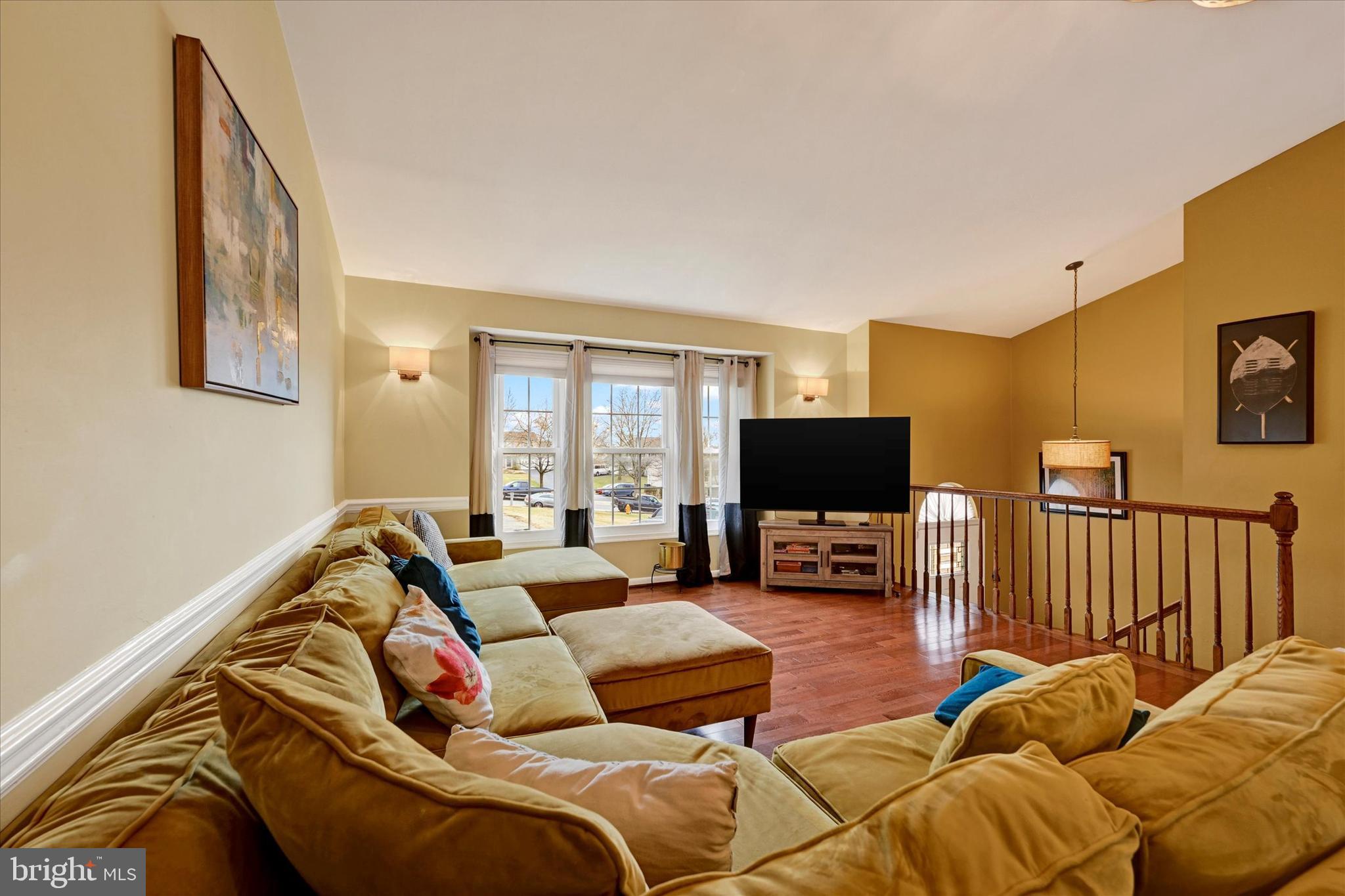 6648 Hunter Road Elkridge, MD 21075 - Photo 6 of 38 Family room