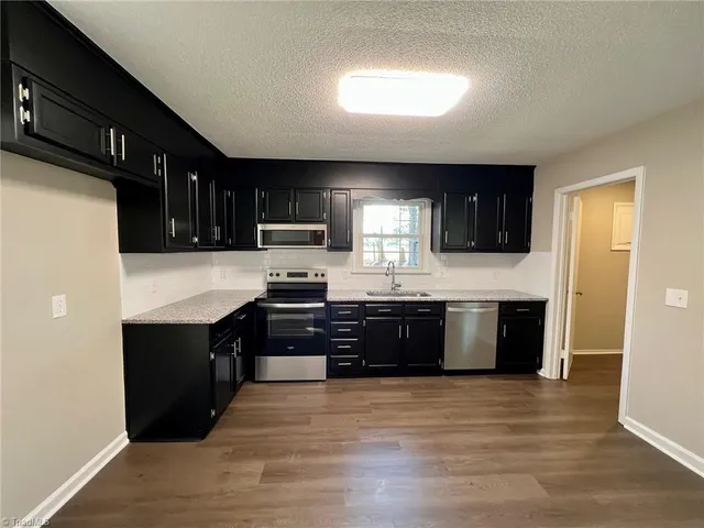 $299,900 | 1783 Ryefield Court, Kernersville, NC 27284