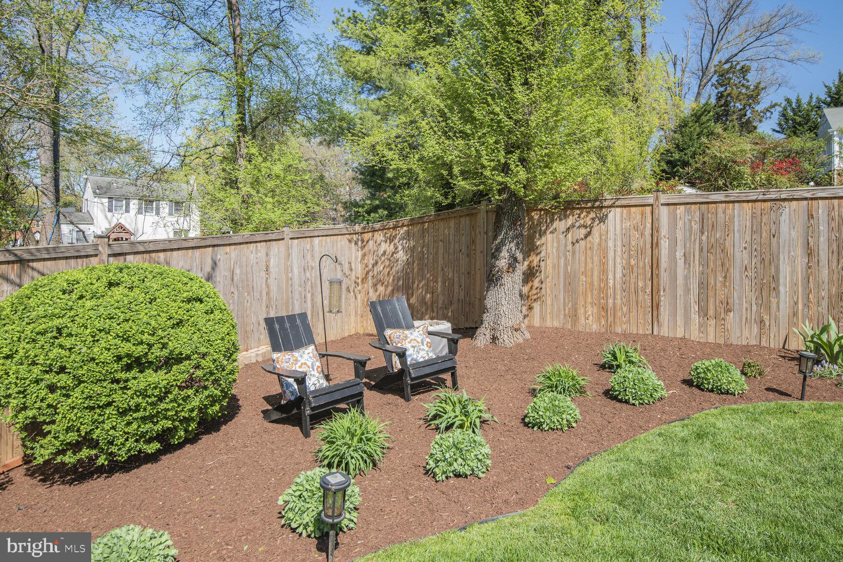 10002 Reddick Drive Silver Spring, MD 20901 - Photo 28 of 33 a garden view with outdoor seating