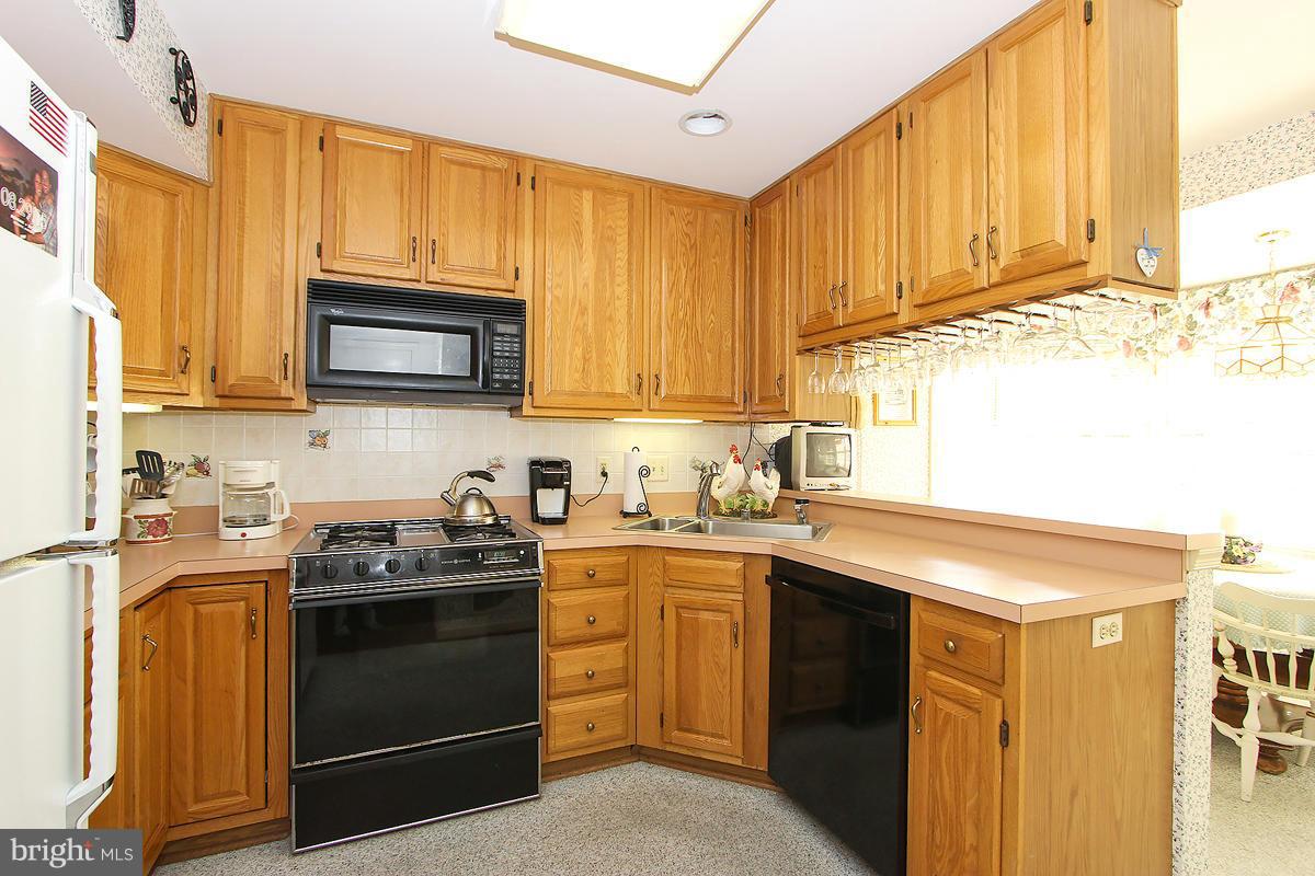 2482 Bear Den Road Frederick, MD 21701 - Photo 8 of 30 Kitchen