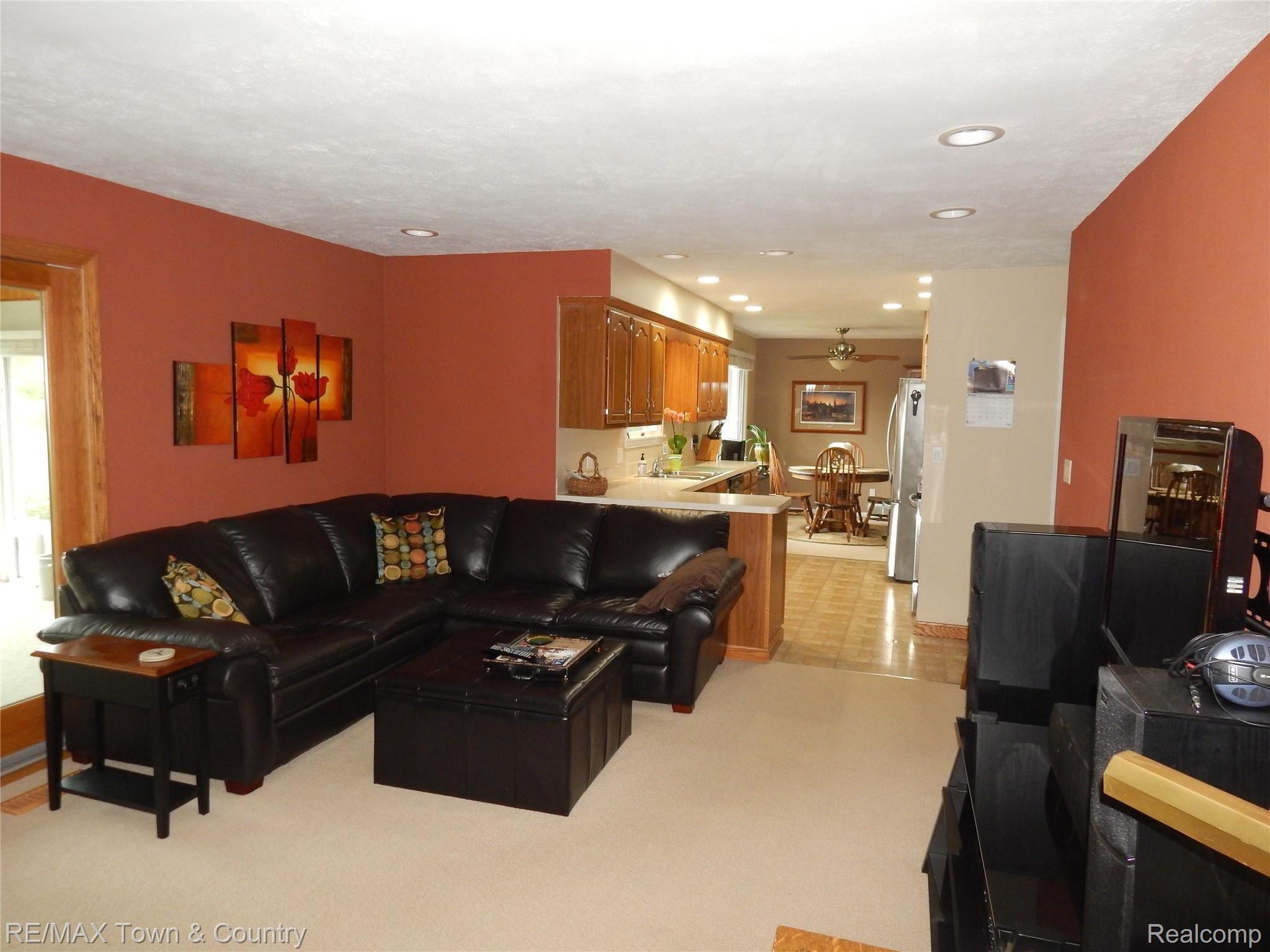 7307 Coldwater Road Flushing, MI 48433 - Photo 16 of 49 DSCN1338.JPG