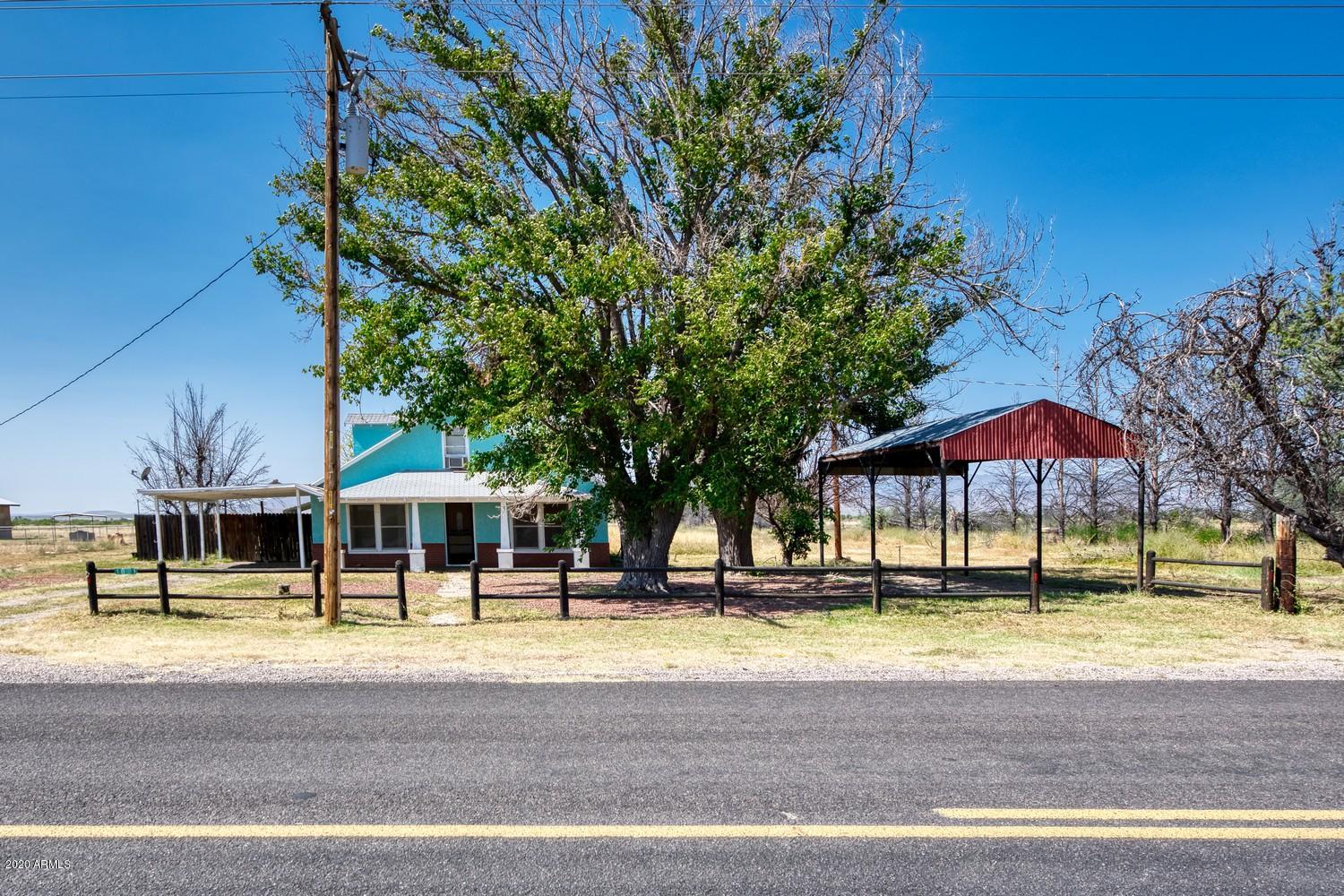 2227_1821 North Taylor Road_