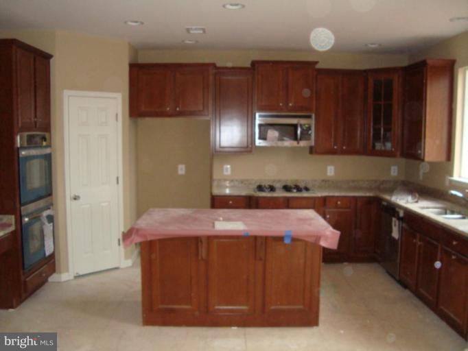 2809 Ridgetop Court Winchester, VA 22601 - Photo 3 of 20 Kitchen