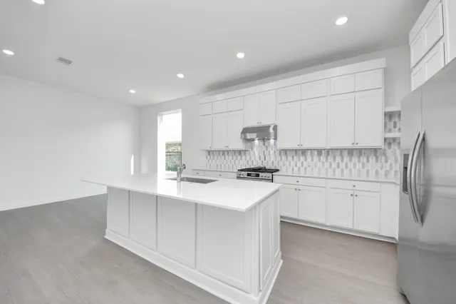 $3,100 | 27111 Blue Pool Drive, Katy, TX 77493