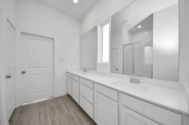 $3,100 | 27111 Blue Pool Drive, Katy, TX 77493