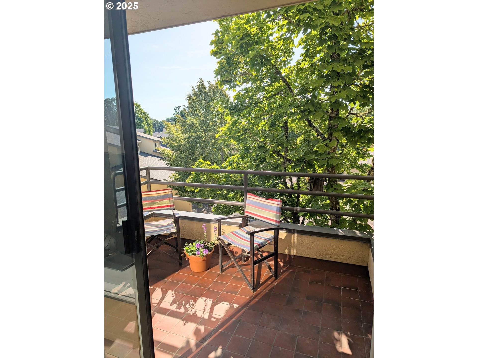 620 Wimbledon Court Eugene, OR 97401 - Photo 23 of 35