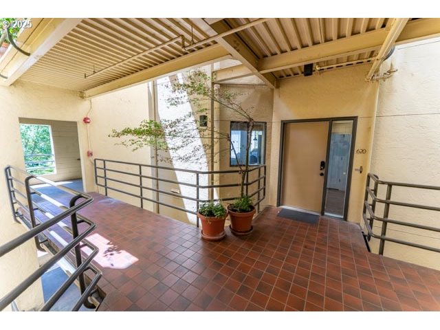 620 Wimbledon Court Eugene, OR 97401 - Photo 25 of 35 Balcony