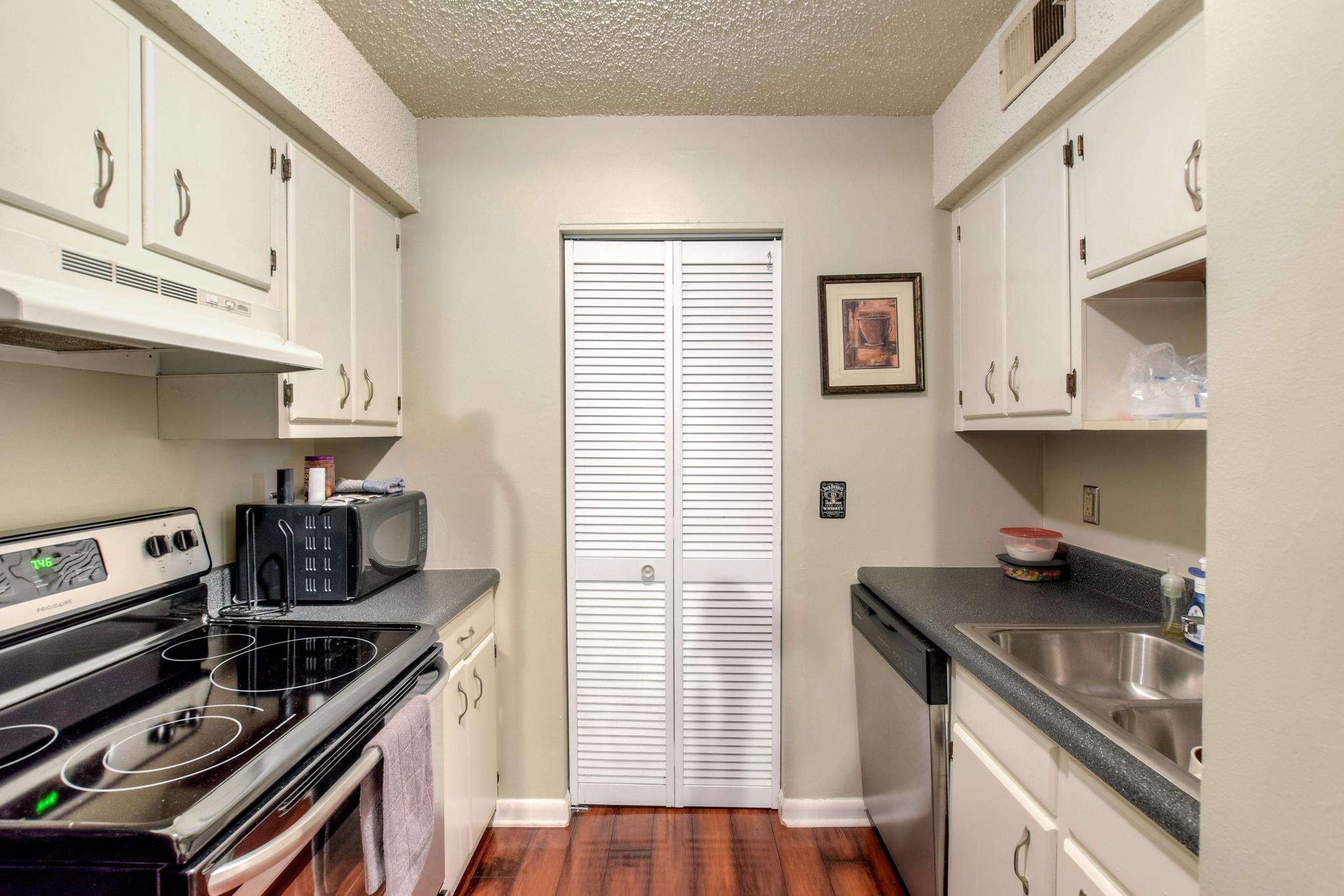 322 Summit Ridge Circle Nashville, TN 37215 - Photo 3 of 10 Gallery Image 3