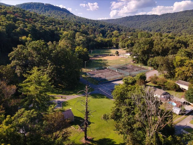 $249,900 | 602 Magnolia Avenue, South Pittsburg, TN 37380