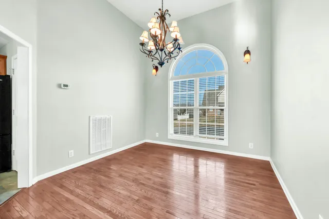 $2,400 | 514 Winding Bluff Way, Clarksville, TN 37040