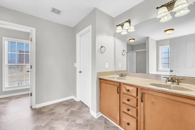 $2,400 | 514 Winding Bluff Way, Clarksville, TN 37040