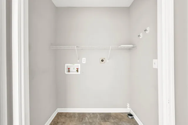 $2,400 | 514 Winding Bluff Way, Clarksville, TN 37040