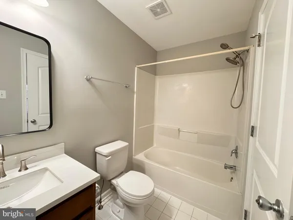 $2,250 | 220 South Street, Pottstown, PA 19464