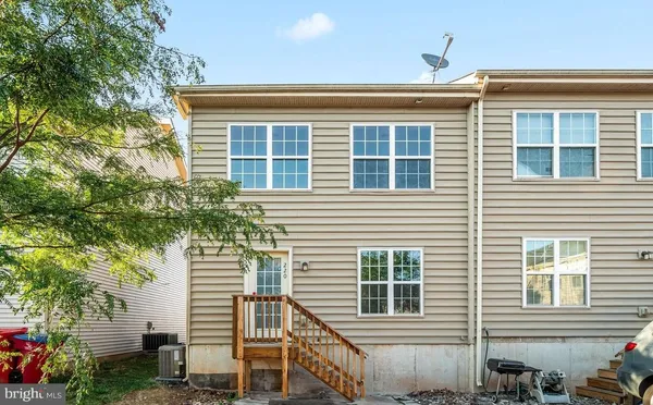 $2,250 | 220 South Street, Pottstown, PA 19464