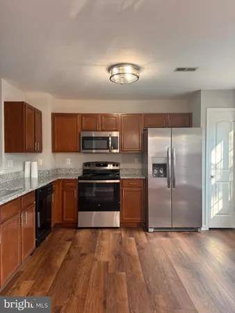 $2,250 | 220 South Street, Pottstown, PA 19464