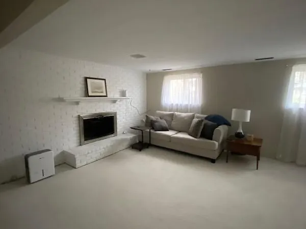 $2,500 | 1280 Kuehnle Court, Ann Arbor, MI 48103