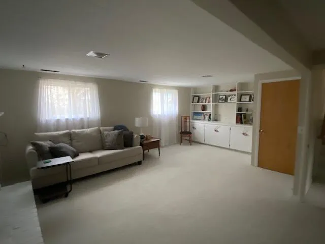 $2,700 | 1280 Kuehnle Court, Ann Arbor, MI 48103