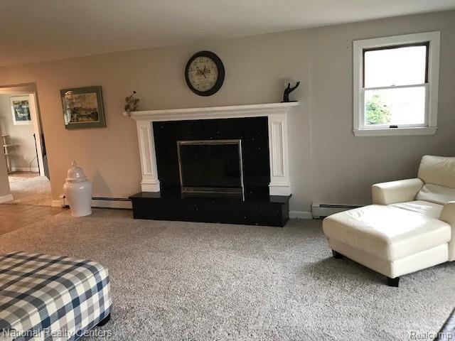 3808 Ellisia Road Commerce Township, MI 48382 - Photo 20 of 41 IMG_8430.jpg