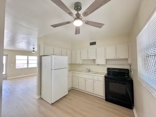 $119,500 | 728 Ridge Road, Unit 31, Lantana, FL 33462