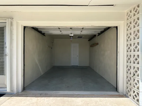 $119,500 | 728 Ridge Road, Unit 31, Lantana, FL 33462
