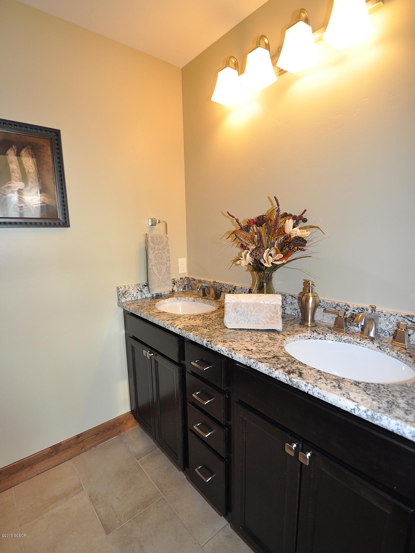 101 Upper Ranch View Drive Granby, CO 80446 - Photo 23 of 46 24 lower level guest bath