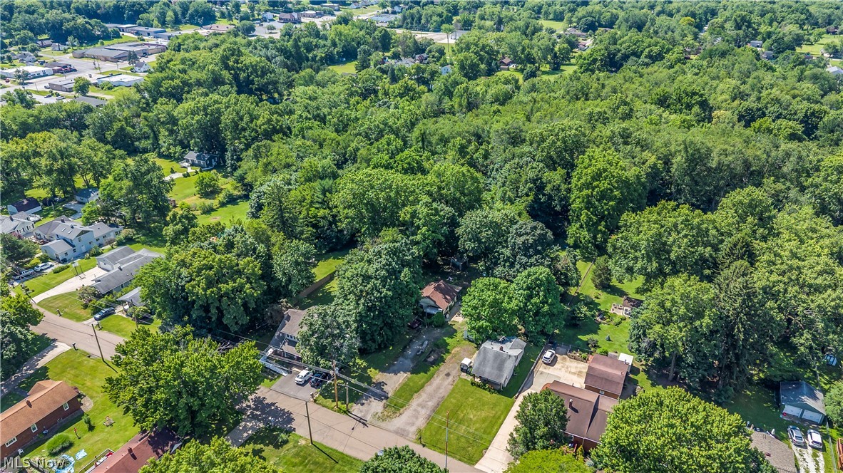1664 Woods Road Akron, OH 44306 - Photo 7 of 17