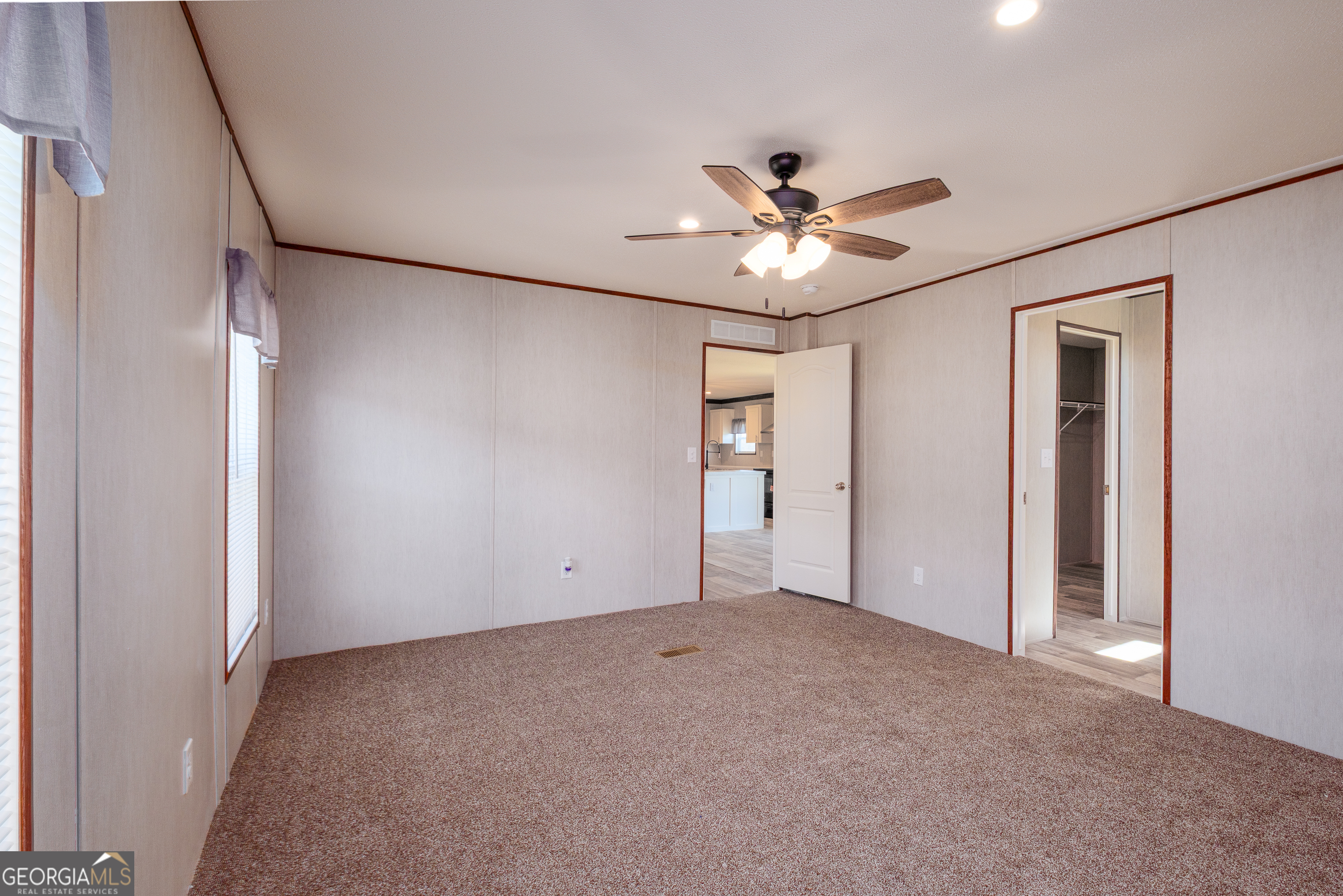 424 L B Hall Road Garfield, GA 30425 - Photo 11 of 32