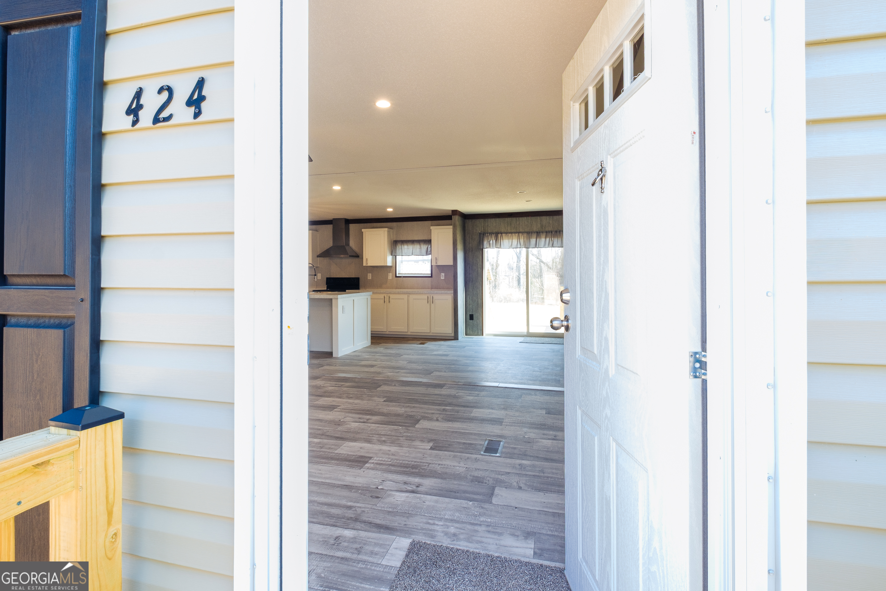 424 L B Hall Road Garfield, GA 30425 - Photo 3 of 32