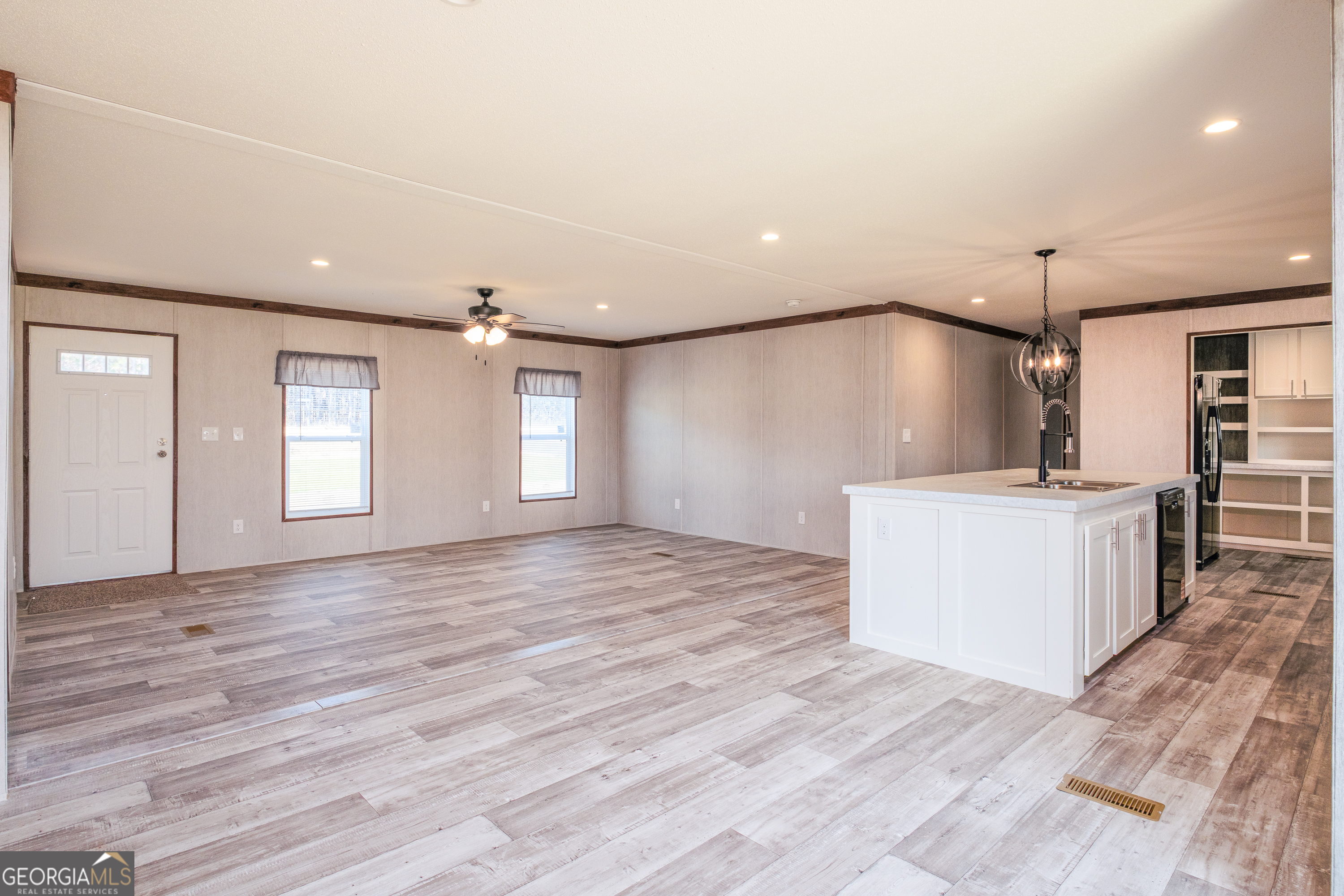 424 L B Hall Road Garfield, GA 30425 - Photo 6 of 32