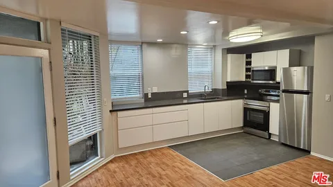 $4,995,000 | 22 28th Place, Venice, CA 90291