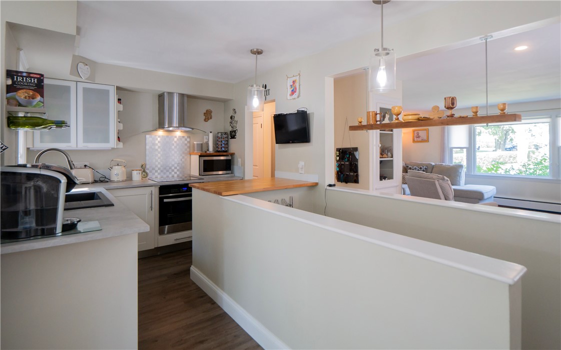 83 Bliss Road Newport, RI 02840 - Photo 12 of 50